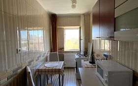 Les Garcons I Adi - Spacious View Studio Near Metro